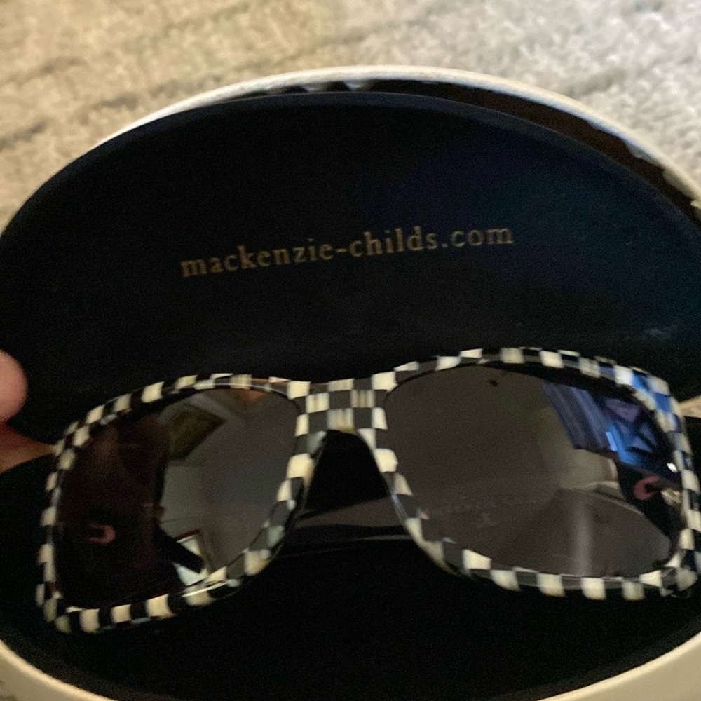 McKenzie child’s sun glasses